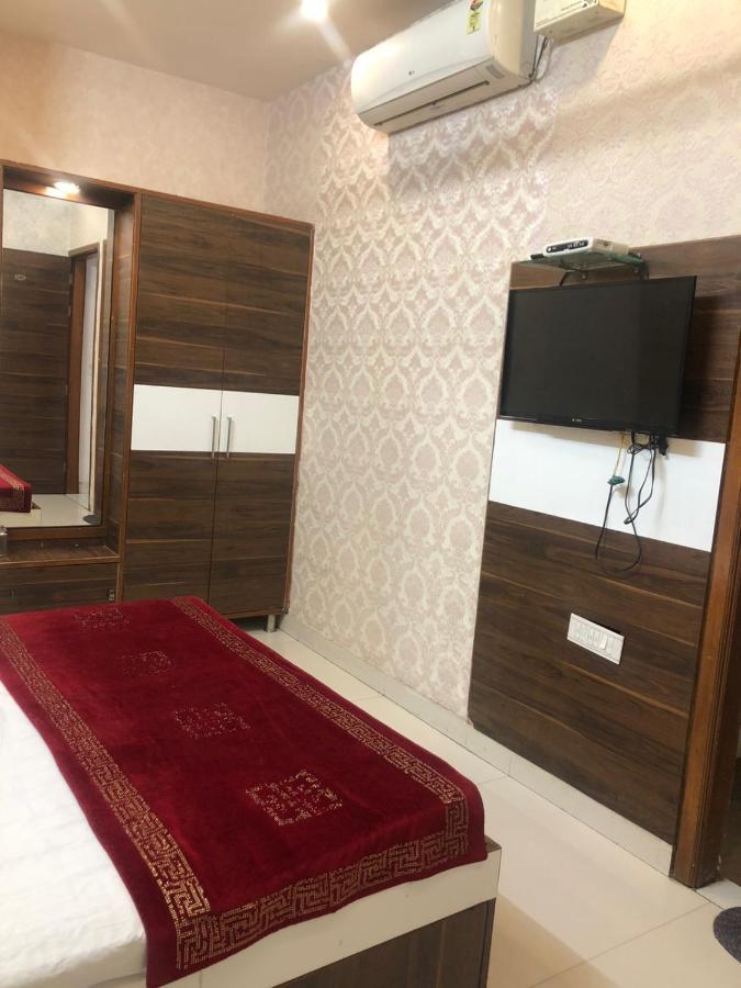 Hotel Robin Inn Amritsar Exterior foto