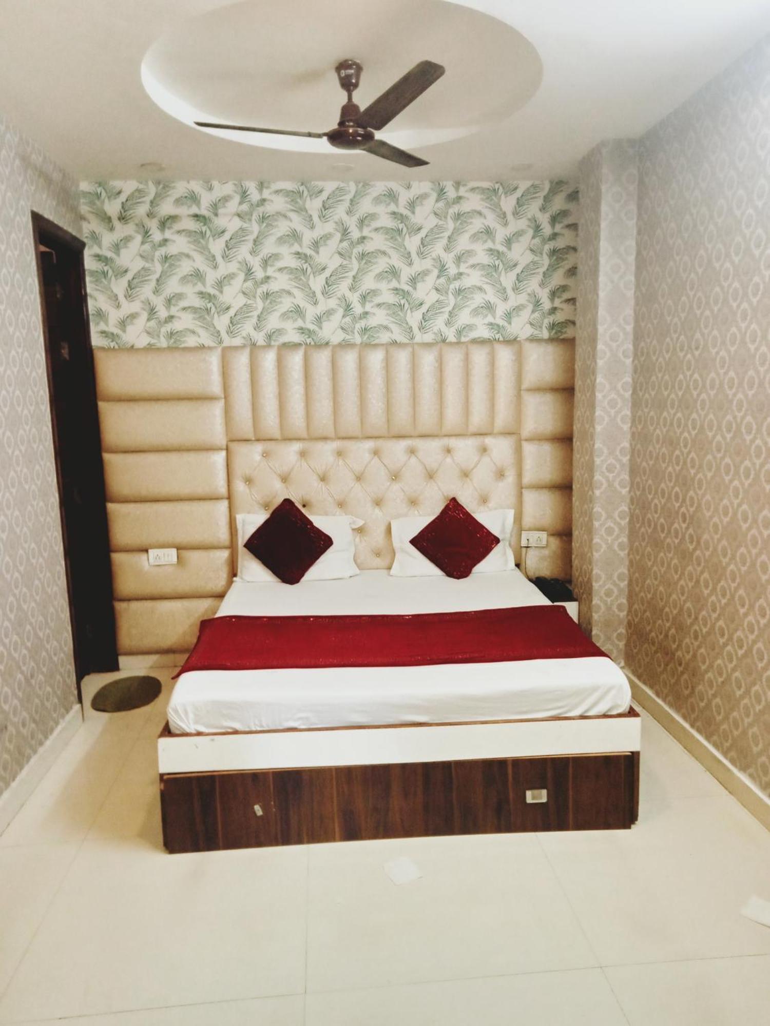 Hotel Robin Inn Amritsar Exterior foto